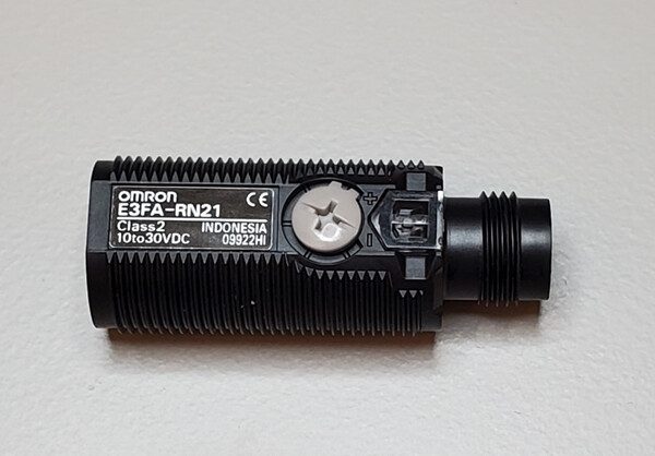 Omron E3FA-RN21